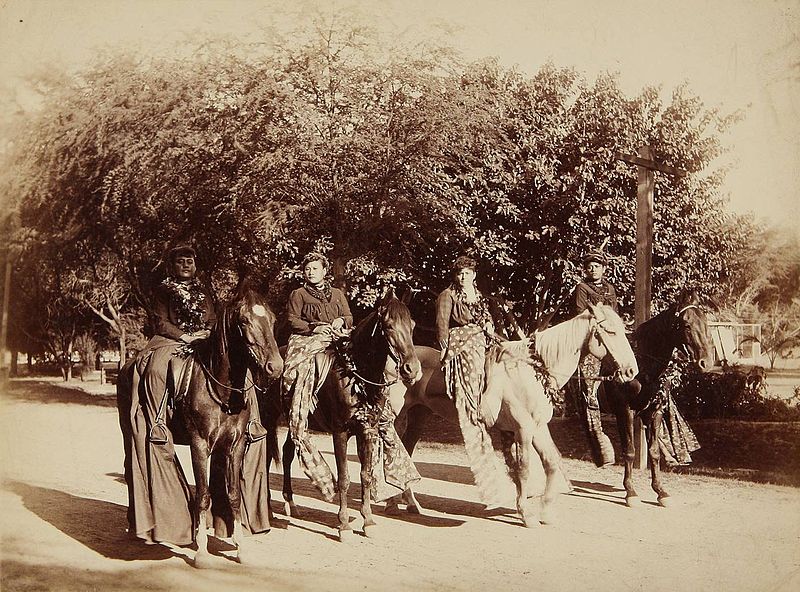 Pāʻū riders in an old photo.