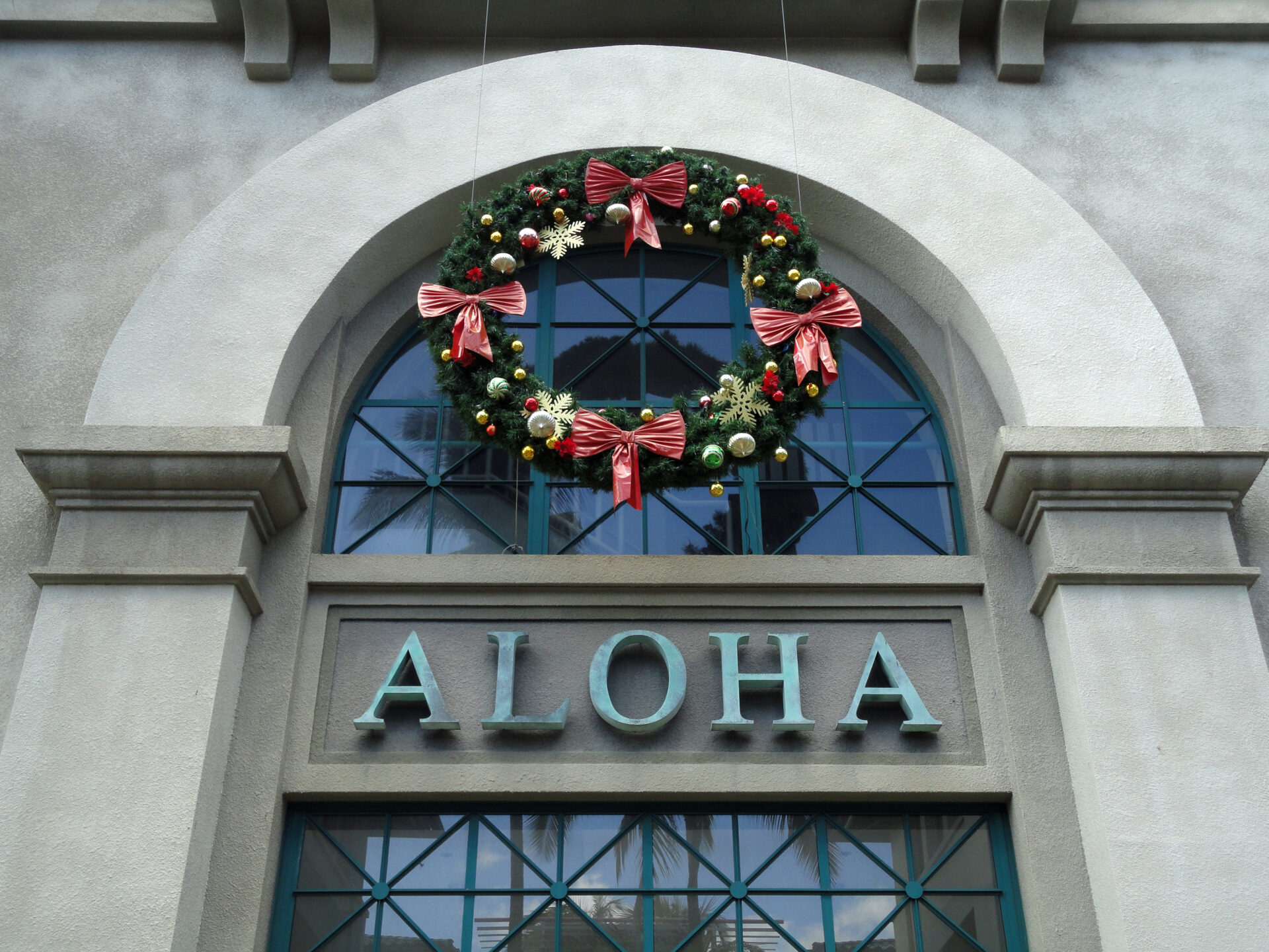Aloha Tower building with a Christmas Wreath