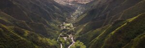 View out of Iao Valley into Kahului